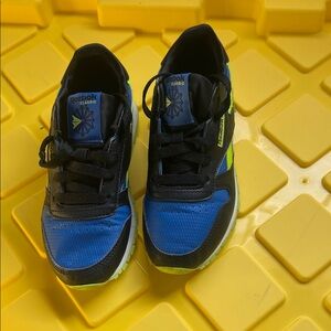 Reebok Kids Sneakers in Blue and Black